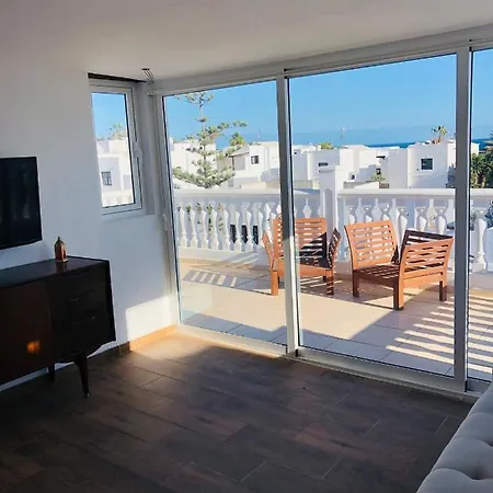 Villa Sunny Side With Private Heated Pool וילה *