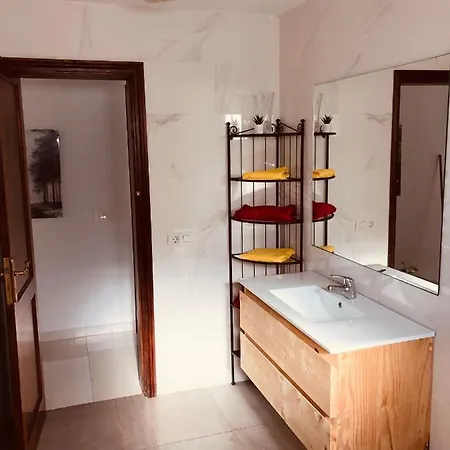 וילה Villa Sunny Side With Private Heated Pool