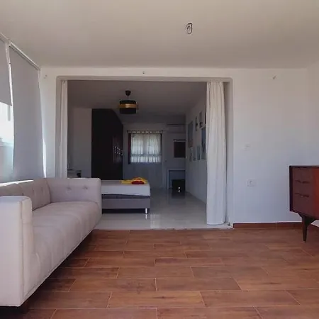 וילה Villa Sunny Side With Private Heated Pool